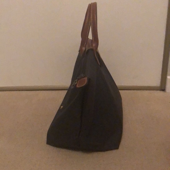 LONGCHAMP BAG ALMOST NEW FOR SALE - Picture 4 of 4